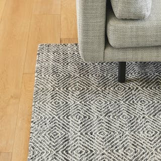 Bovi 8 x 10 Rug - Silver Gray