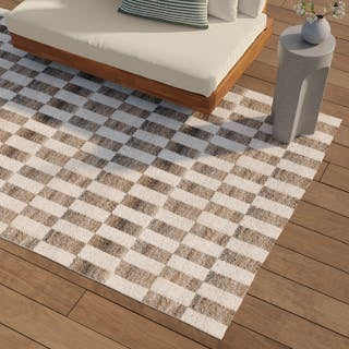 Outdoor Rugs & Runners